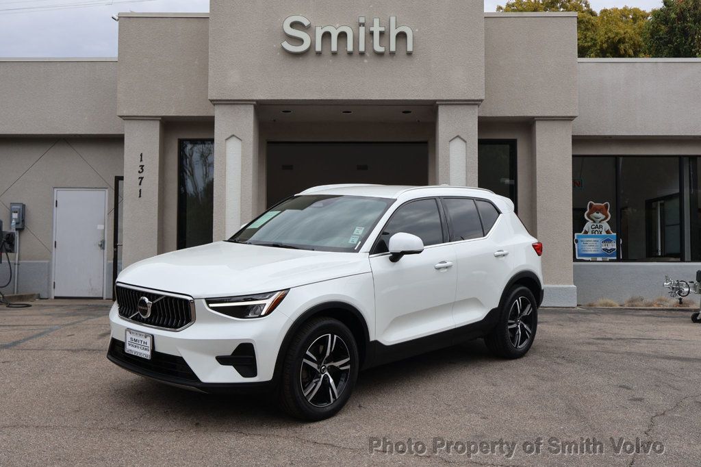 2024 Volvo XC40 B5 AWD Core Bright Theme - 23072673 | Video 1