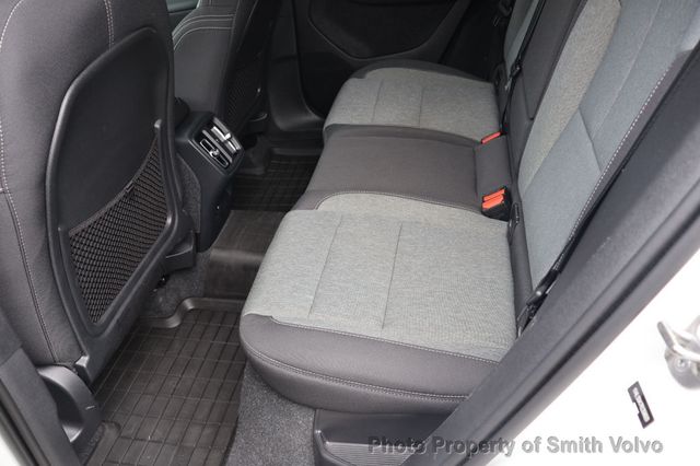 2024 Volvo XC40 B5 AWD Core Bright Theme - 23072673 - 13