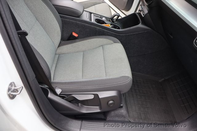 2024 Volvo XC40 B5 AWD Core Bright Theme - 23072673 - 15