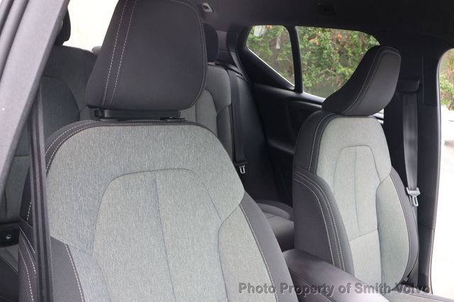 2024 Volvo XC40 B5 AWD Core Bright Theme - 23072673 - 16