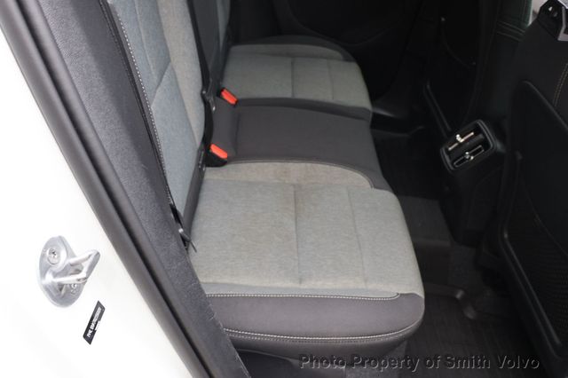 2024 Volvo XC40 B5 AWD Core Bright Theme - 23072673 - 20