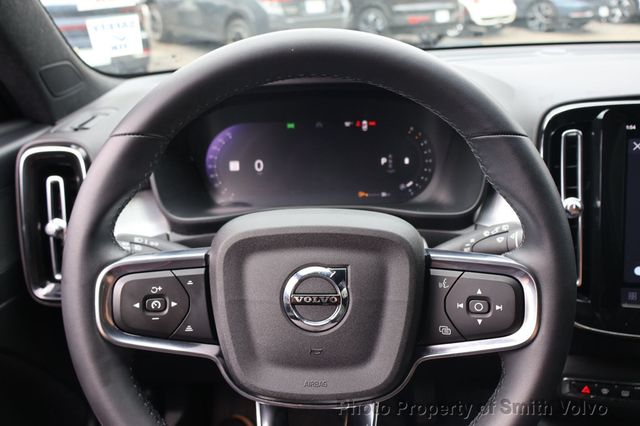 2024 Volvo XC40 B5 AWD Core Bright Theme - 23072673 - 23