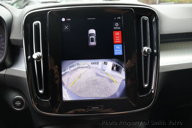 2024 Volvo XC40 B5 AWD Core Bright Theme - 23072673 - 24