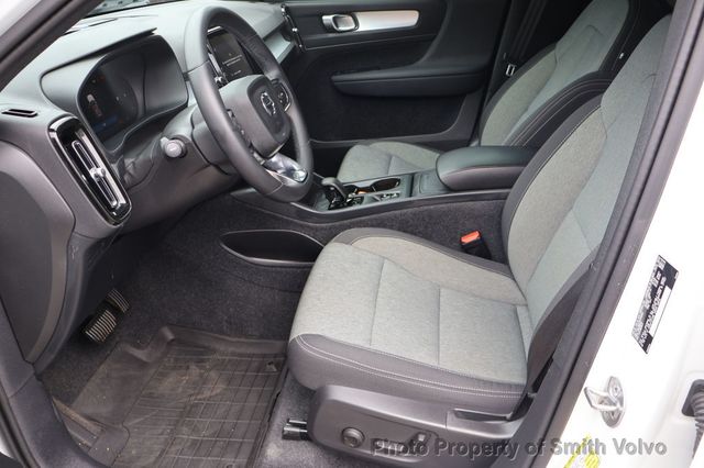 2024 Volvo XC40 B5 AWD Core Bright Theme - 23072673 - 8