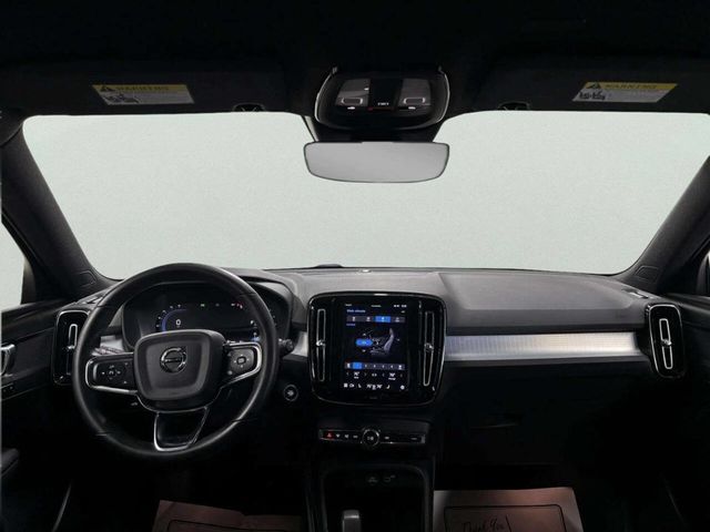 2024 Volvo XC40 B5 AWD Core Dark Theme - 23014702 - 22