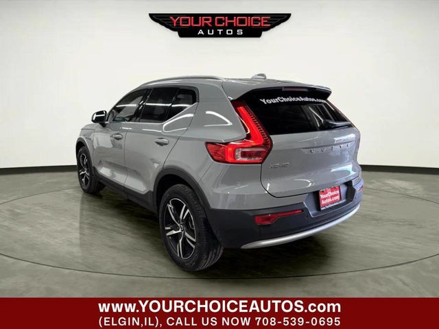 2024 Volvo XC40 B5 AWD Core Dark Theme - 23014702 - 2