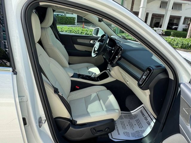 2024 Volvo XC40 B5 AWD Plus Bright Theme - 22929733 - 10