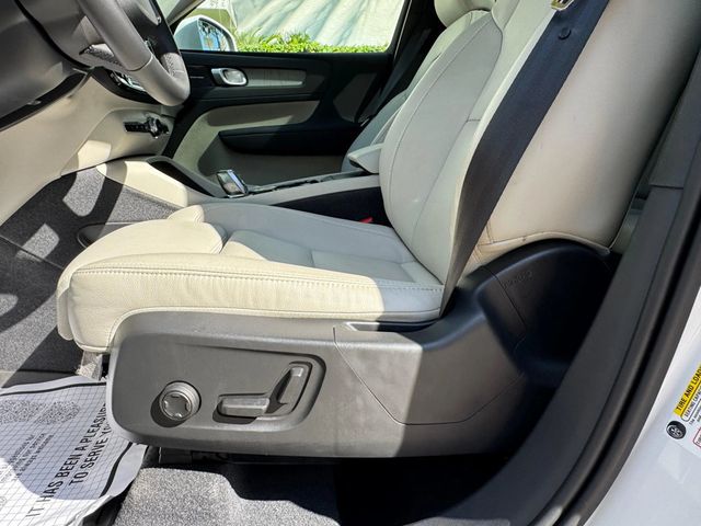 2024 Volvo XC40 B5 AWD Plus Bright Theme - 22929733 - 18