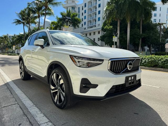 2024 Volvo XC40 B5 AWD Plus Bright Theme - 22929733 - 1