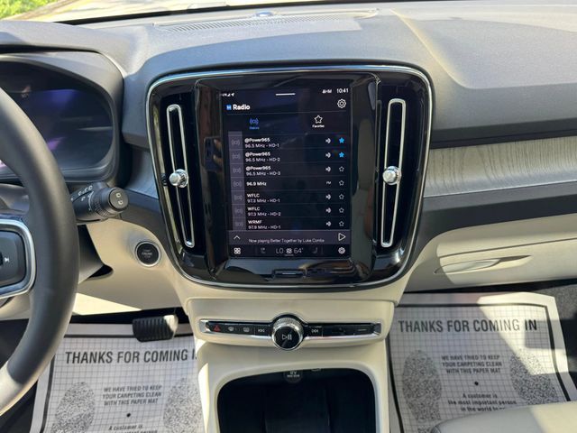 2024 Volvo XC40 B5 AWD Plus Bright Theme - 22929733 - 26
