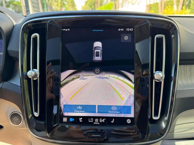 2024 Volvo XC40 B5 AWD Plus Bright Theme - 22929733 - 28