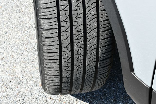 2024 Volvo XC40 B5 AWD Plus Bright Theme 4 Door SUV - 22895330 - 53