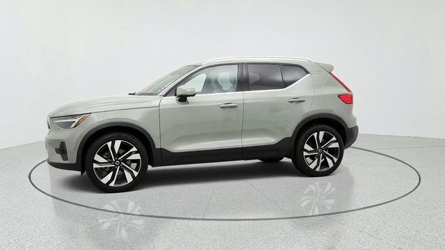 2024 Volvo XC40 B5 AWD Plus Bright Theme w/ 20'' Wheels - 23081916 - 7