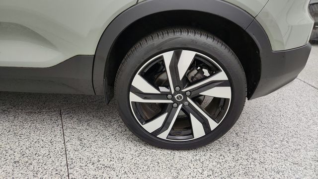 2024 Volvo XC40 B5 AWD Plus Bright Theme w/ 20'' Wheels - 23081916 - 8