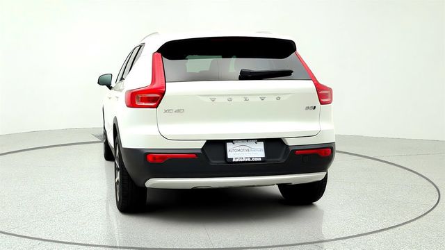 2024 Volvo XC40 B5 AWD Plus Bright Theme w/ harman/kardon Audio & Climate Pkg - 23033357 - 5