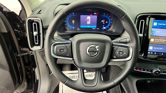 2024 Volvo XC40 B5 AWD Plus Bright Theme with Climate Package - 22971379 - 13