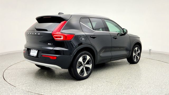 2024 Volvo XC40 B5 AWD Plus Bright Theme with Climate Package - 22971379 - 4
