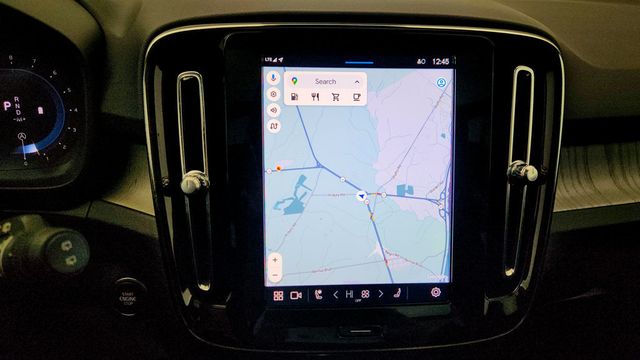 2024 Volvo XC40 B5 AWD Plus Dark Theme w/ 20'' Wheels & All Heated Seats - 22998986 - 18