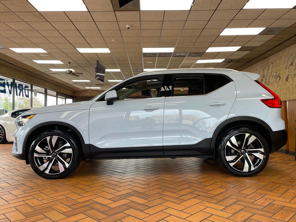 2024 Volvo XC40 AWD Ultimate photo 8