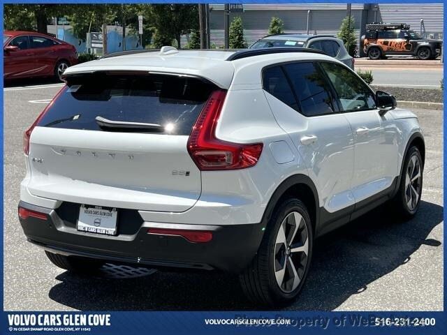 2024 Volvo XC40 B5 Core - 22496753 - 3