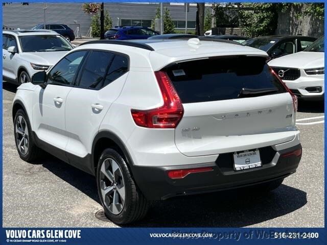 2024 Volvo XC40 B5 Core - 22496753 - 4