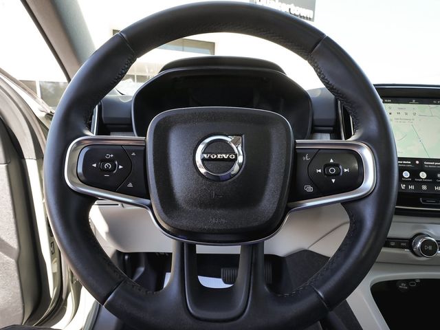2024 Volvo XC40 B5 Plus Dark - 23097841 - 17