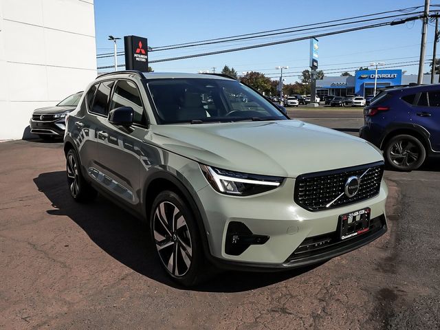 2024 Volvo XC40 B5 Plus Dark - 23097841 - 2