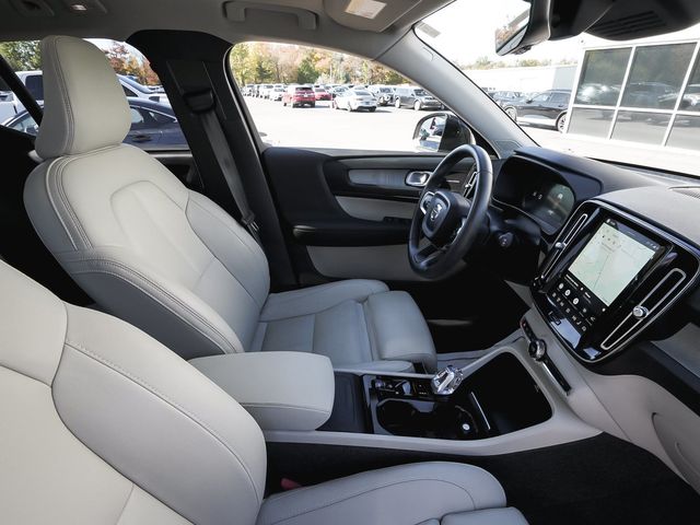 2024 Volvo XC40 B5 Plus Dark - 23097841 - 36