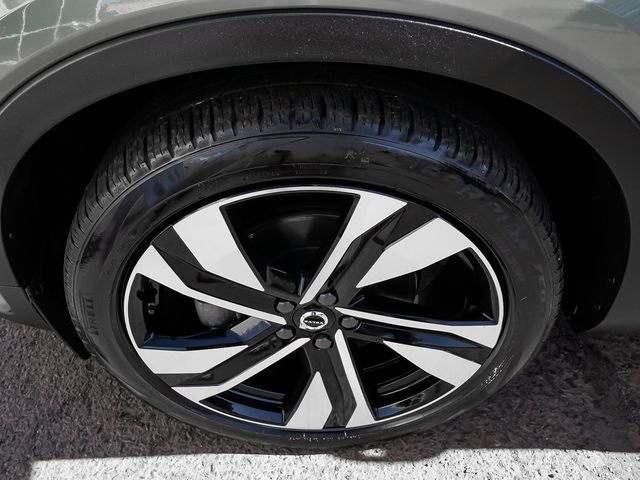 2024 Volvo XC40 B5 Plus Dark - 23097841 - 8
