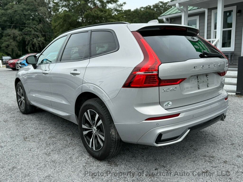 2024 Volvo XC60 B5 Core photo 3