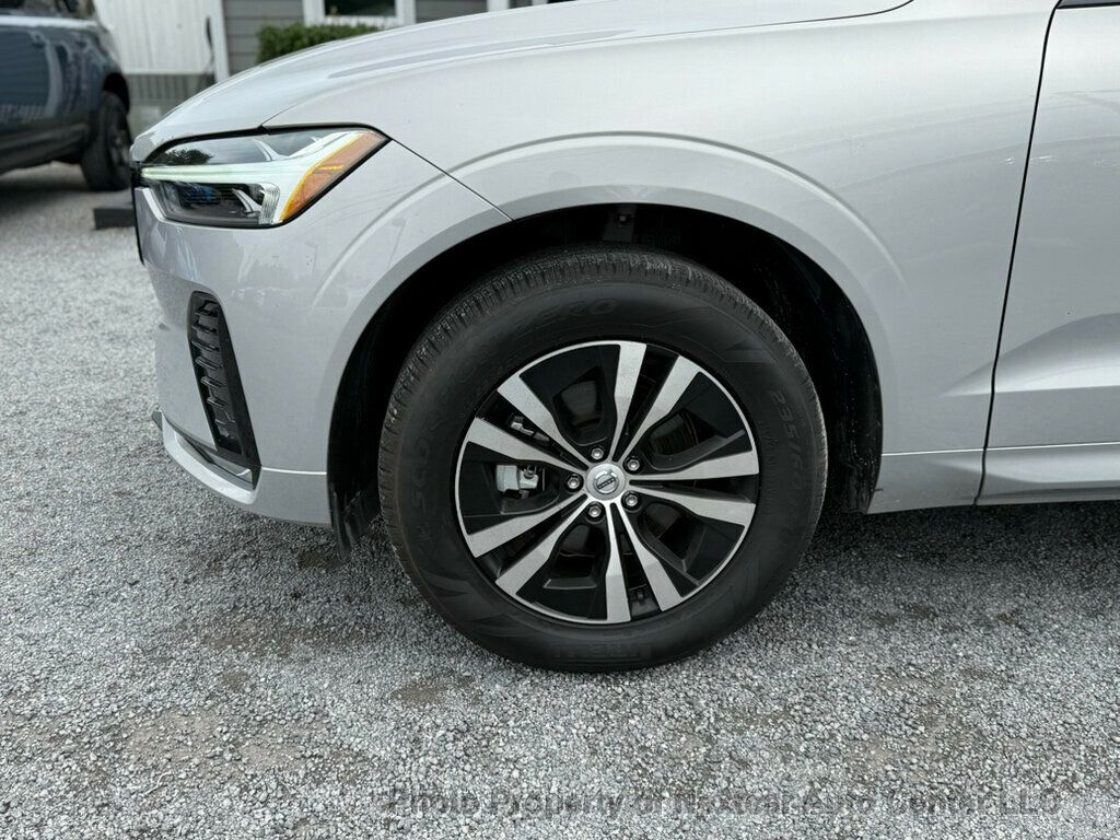 2024 Volvo XC60 B5 Core photo 9