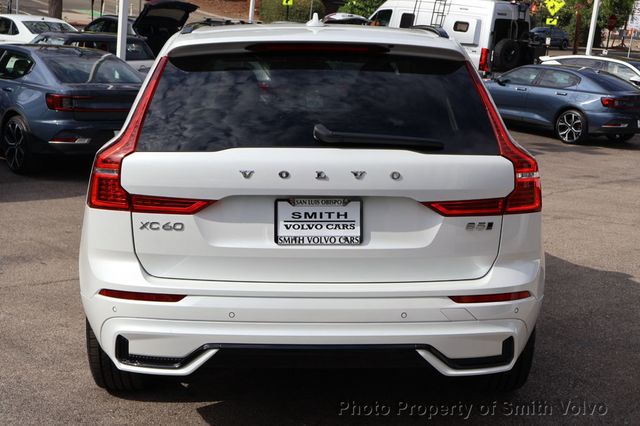 2024 Volvo XC60 B5 AWD Core Dark Theme - 23073200 - 3
