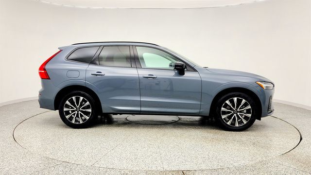 2024 Volvo XC60 B5 AWD Core Dark Theme w/ 19" Alloy Wheels & Power Tailgate - 22998945 - 3