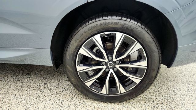 2024 Volvo XC60 B5 AWD Core Dark Theme w/ 19" Alloy Wheels & Power Tailgate - 22998945 - 8