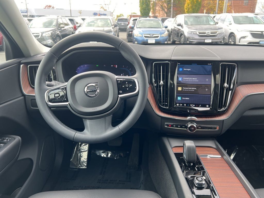 2024 Volvo XC60 B5 AWD Plus Dark Theme - 22647480 - 11