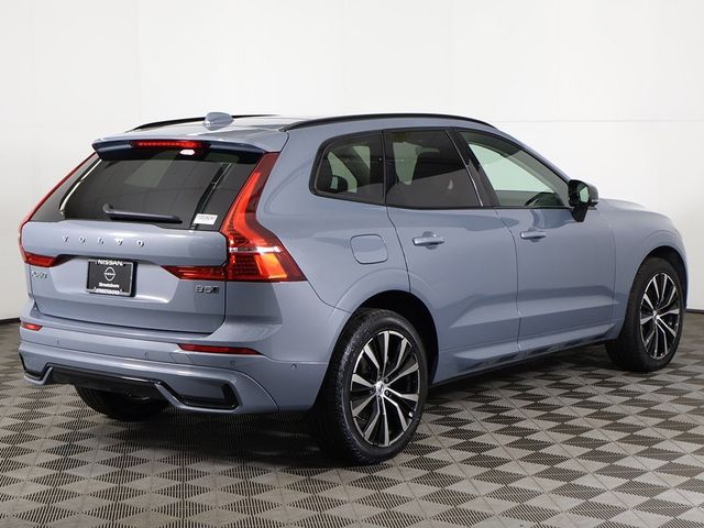 2024 Volvo XC60 B5 AWD Plus Dark Theme - 22951584 - 11