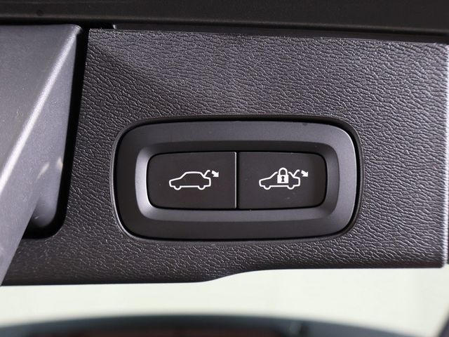 2024 Volvo XC60 B5 AWD Plus Dark Theme - 22951584 - 21