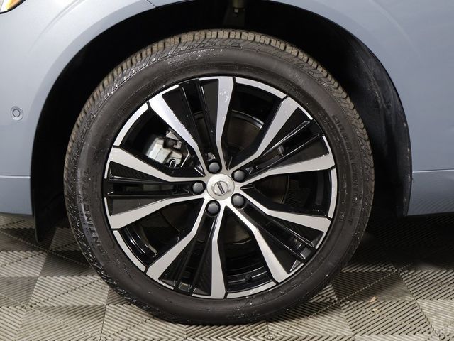 2024 Volvo XC60 B5 AWD Plus Dark Theme - 22951584 - 24