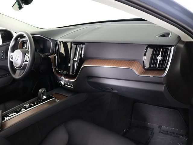 2024 Volvo XC60 B5 AWD Plus Dark Theme - 22951584 - 30