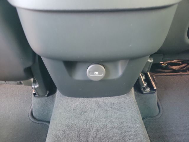 2024 Volvo XC60 B5 AWD Plus Dark Theme - 22949985 - 9