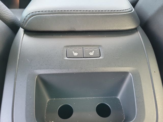 2024 Volvo XC60 B5 AWD Plus Dark Theme - 22949985 - 10