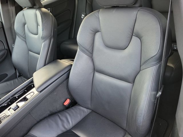 2024 Volvo XC60 B5 AWD Plus Dark Theme - 22949985 - 5