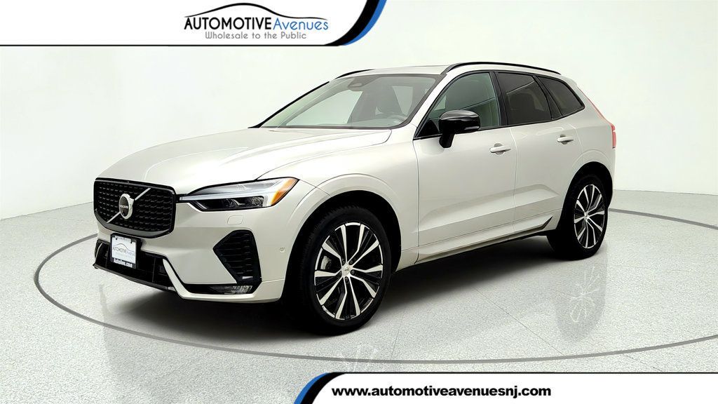 2024 Volvo XC60 B5 AWD Plus Dark Theme - 23066369 | Video 1