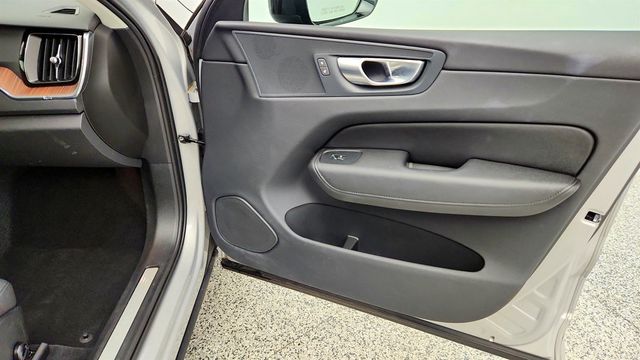 2024 Volvo XC60 B5 AWD Plus Dark Theme - 23066369 - 24