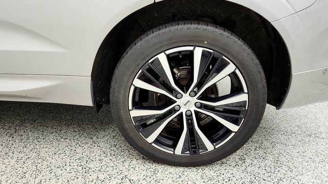 2024 Volvo XC60 B5 AWD Plus Dark Theme - 23066369 - 8
