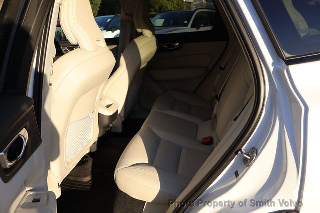2024 Volvo XC60 B5 AWD Plus Dark Theme - 23092032 - 11