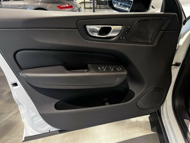 2024 Volvo XC60 B5/AWD/Plus/DarkTheme/ClimatePkg/HarmonKardonSound/AdapCruise - 23050685 - 9