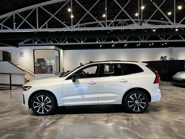 2024 Volvo XC60 B5/AWD/Plus/DarkTheme/ClimatePkg/HarmonKardonSound/AdapCruise - 23050685 - 1