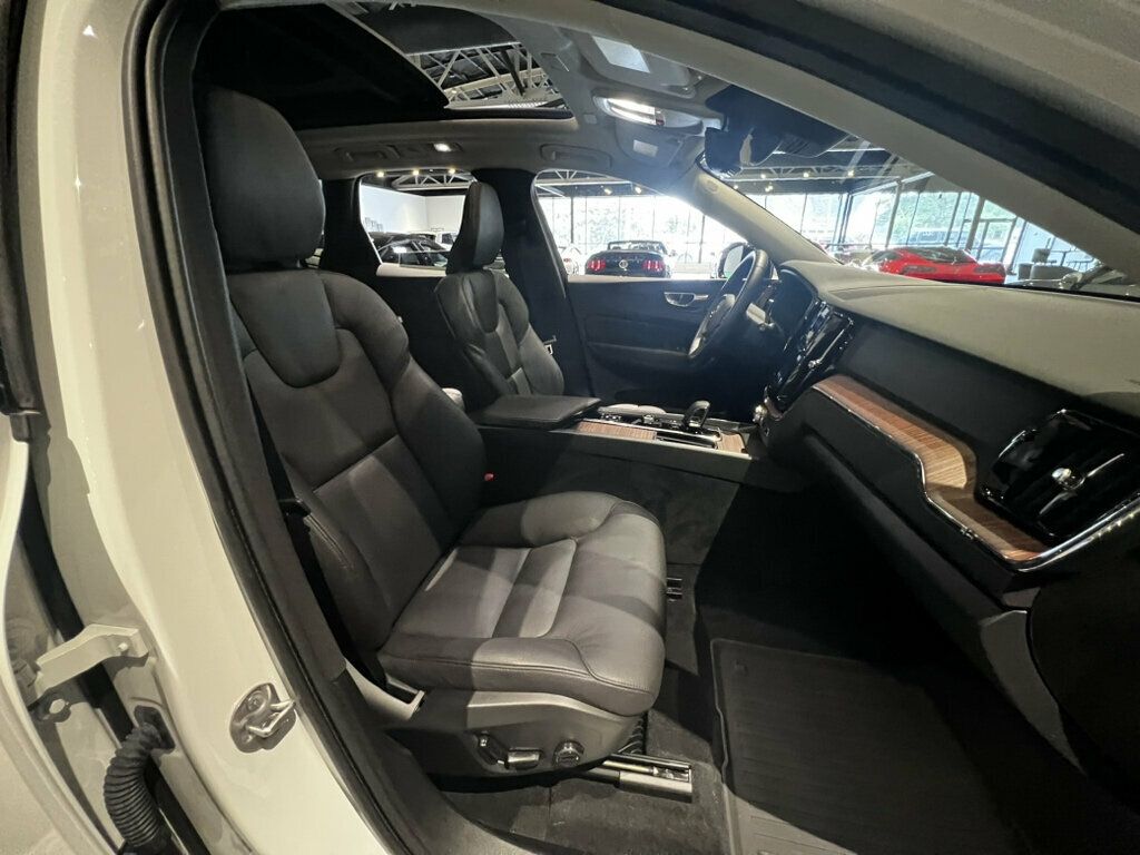 2024 Volvo XC60 B5/AWD/Plus/DarkTheme/ClimatePkg/HarmonKardonSound/AdapCruise - 23050685 - 26