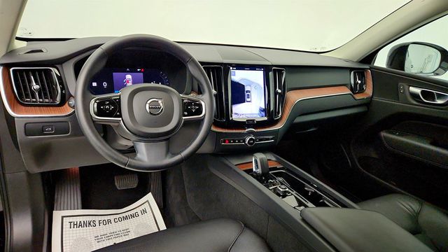 2024 Volvo XC60 B5 AWD Plus Dark Theme w/ 20'' Black Diamond Cut Wheels - 23046980 - 12